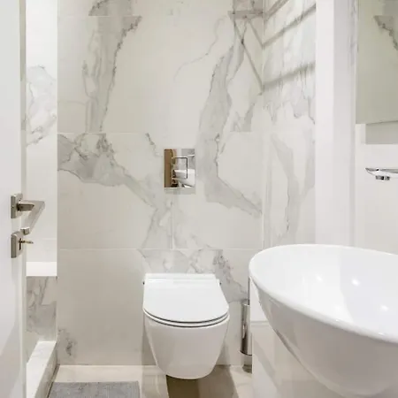 Apartmán Bright And Roomy Apartment, In The Heart Of *