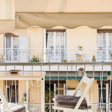 Bright And Roomy Apartment, In The Heart Of * Atény